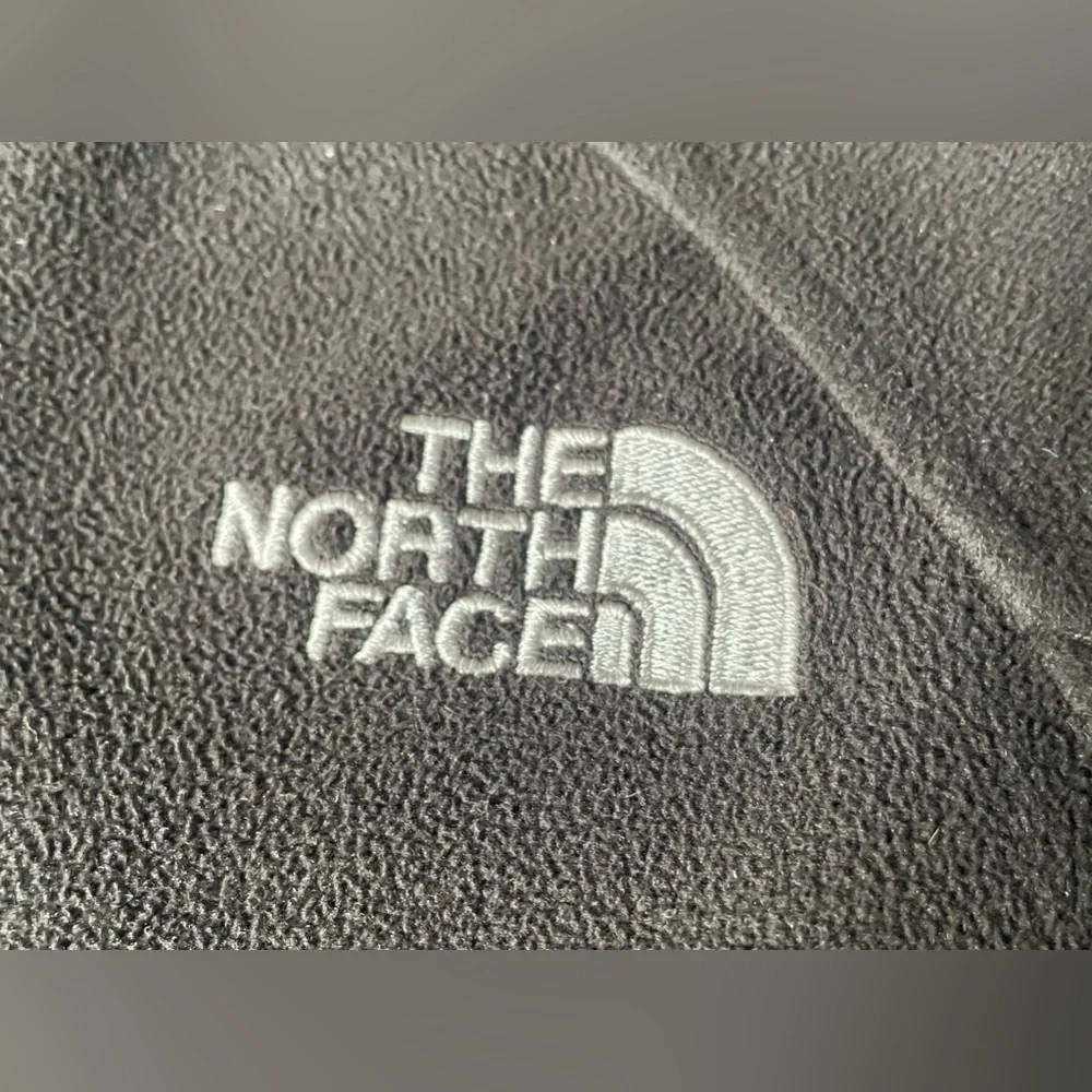 ❄️🐧Black North Face Windwall shell jacket Womens size medium - Picture 10 of 10